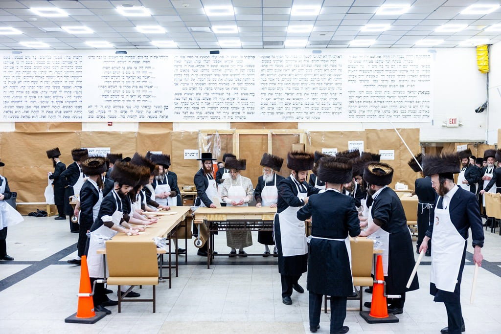 האדמו"ר מסאטמר באפיית מצות מצווה