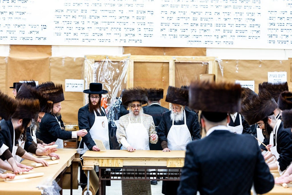 האדמו"ר מסאטמר באפיית מצות מצווה