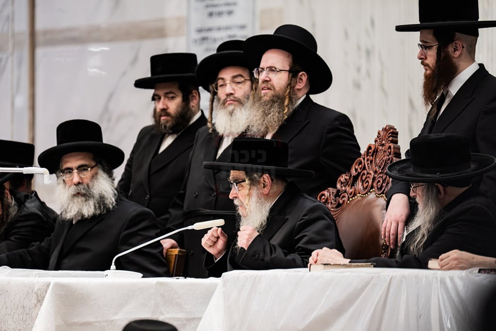 האדמו"ר מסאטמר בשאיבת מים שלנו