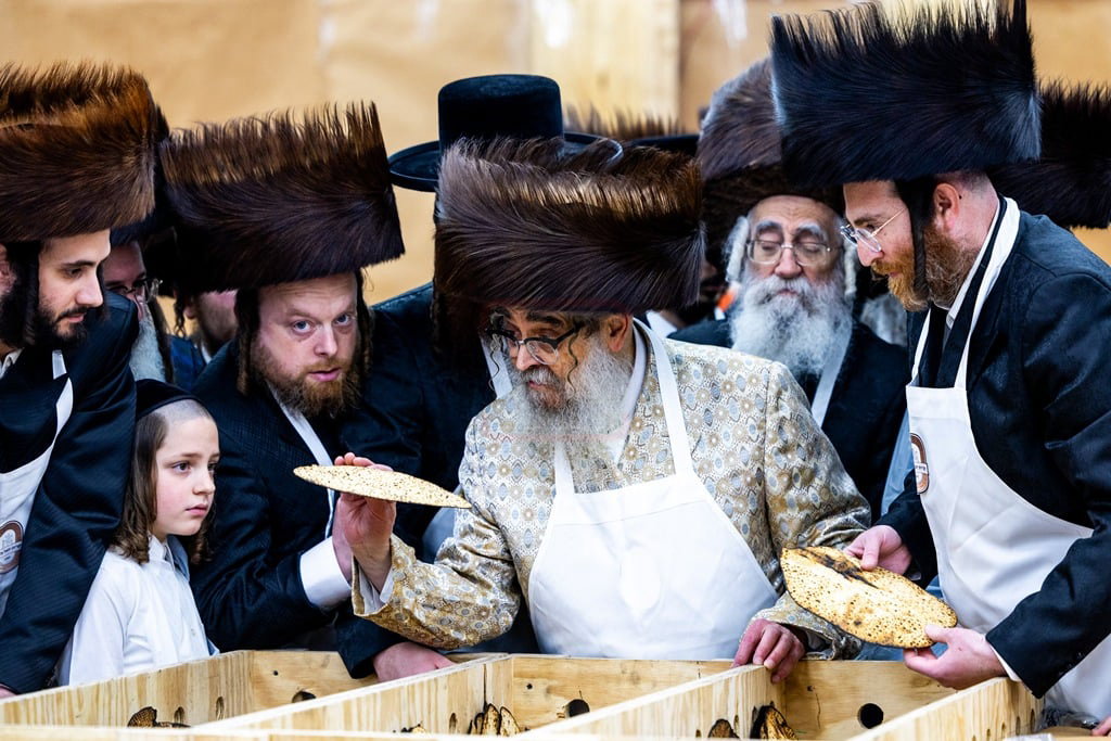 האדמו"ר מסאטמר באפיית מצות מצווה