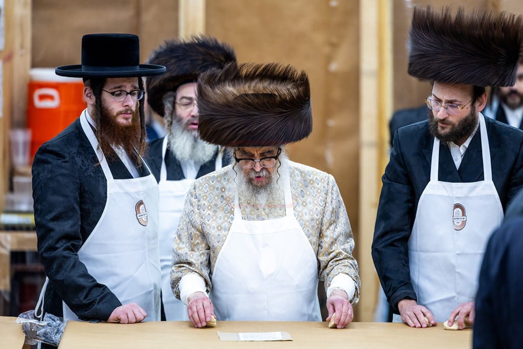 האדמו"ר מסאטמר באפיית מצות מצווה