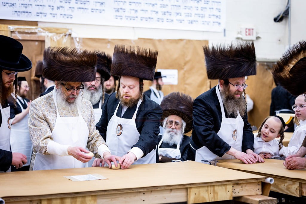 האדמו"ר מסאטמר באפיית מצות מצווה