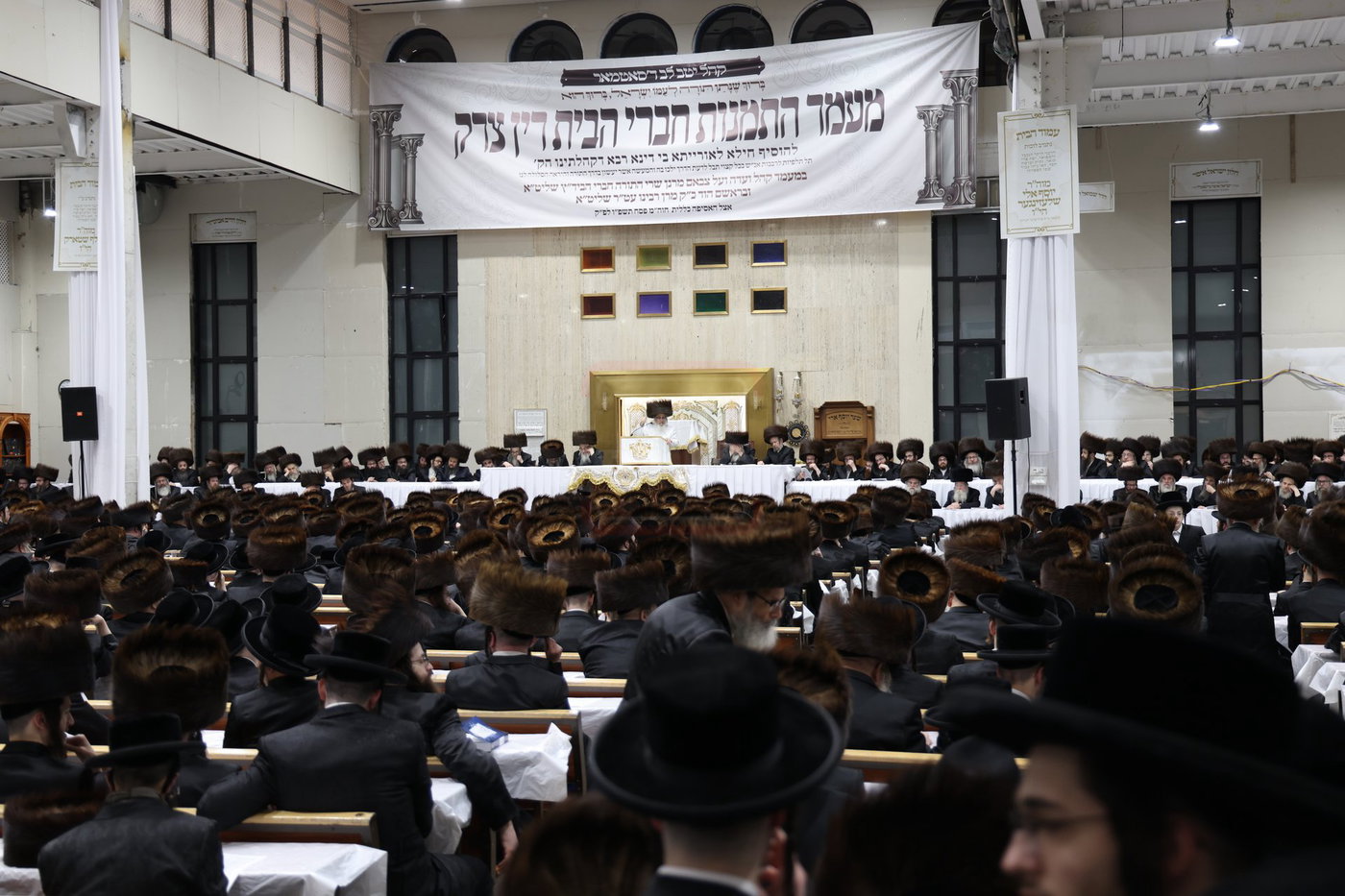 חג הפסח בחצה"ק סאטמר