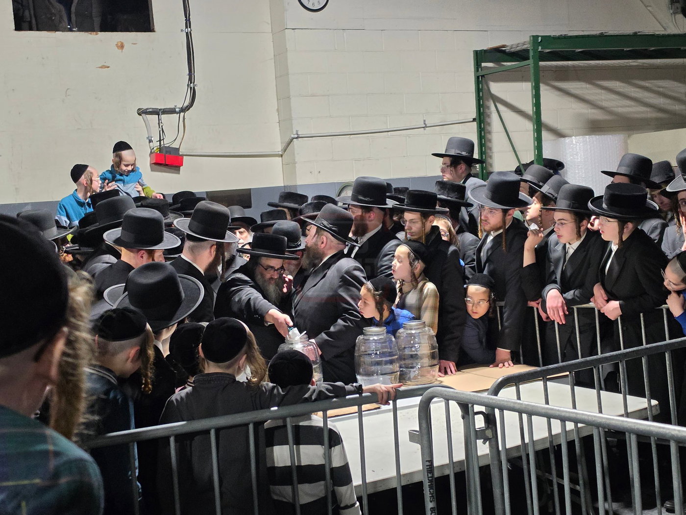 חג הפסח בחצה"ק סאטמר