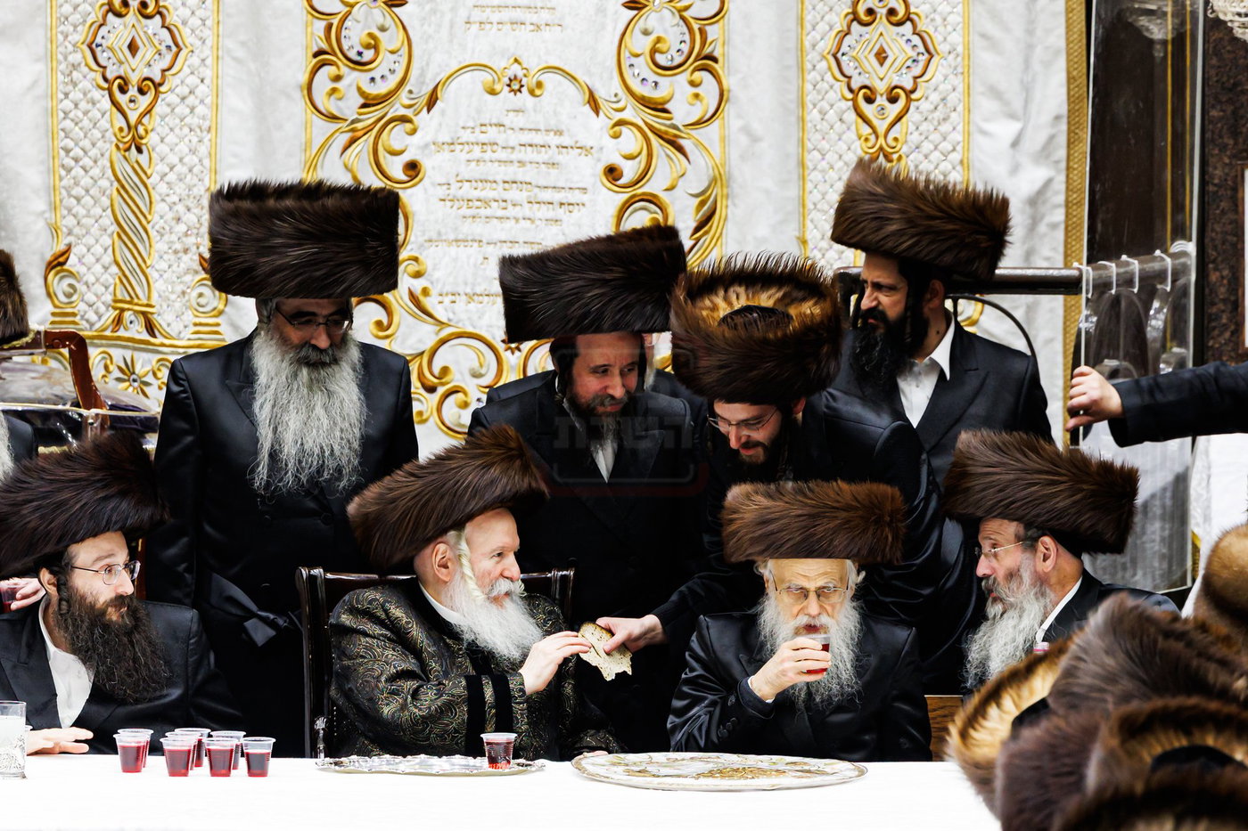 האדמו"ר מבאבוב בטיש חוה"מ פסח