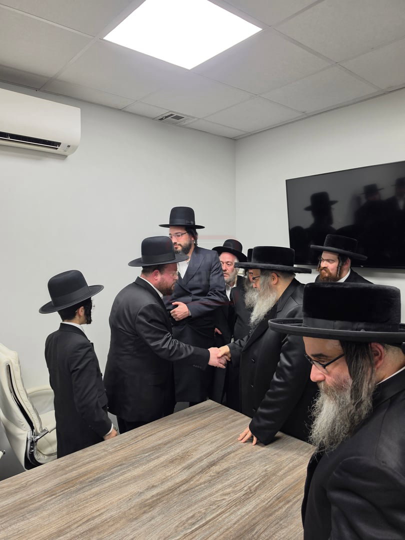 חג הפסח בחצה"ק סאטמר