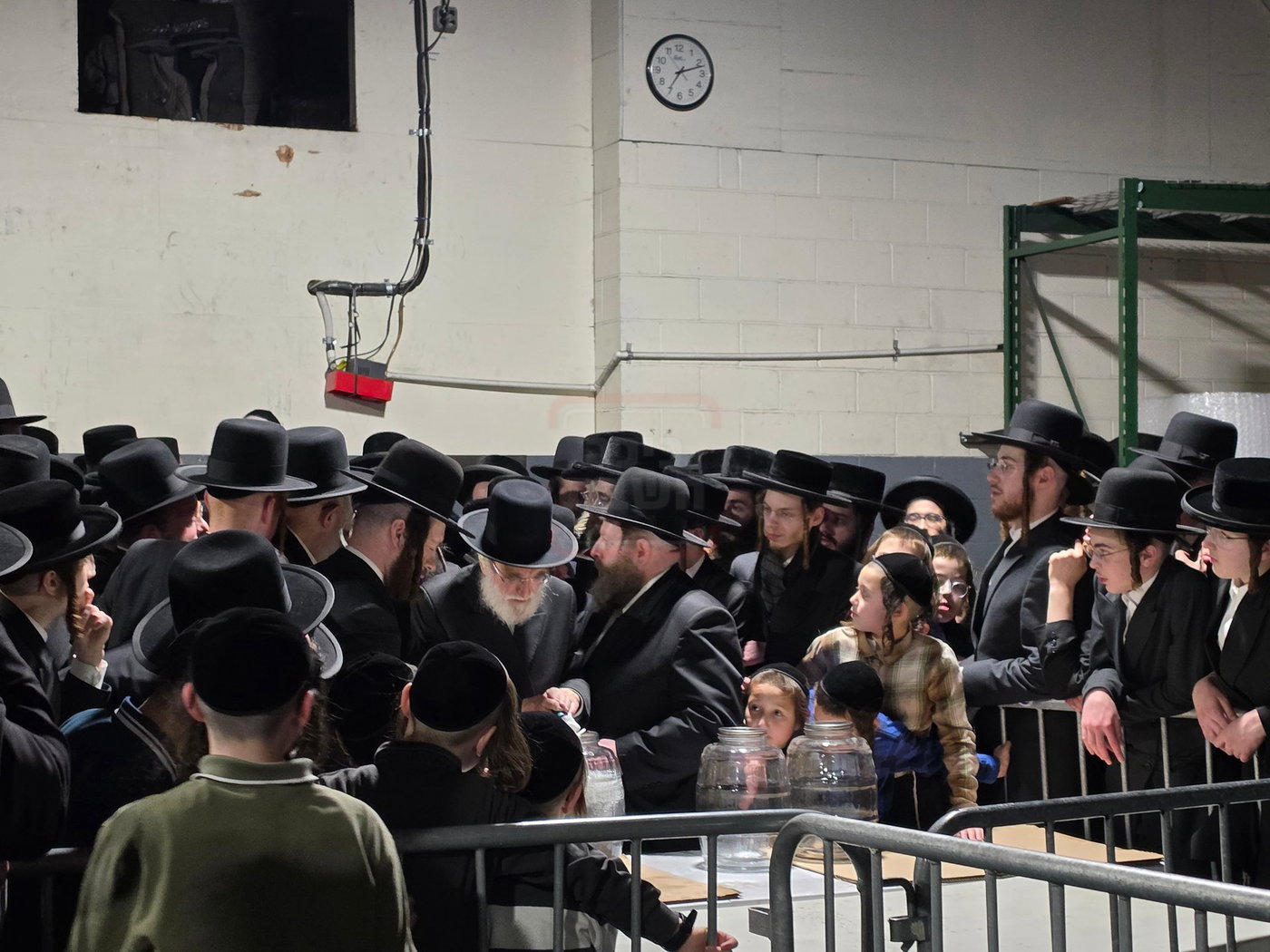 חג הפסח בחצה"ק סאטמר