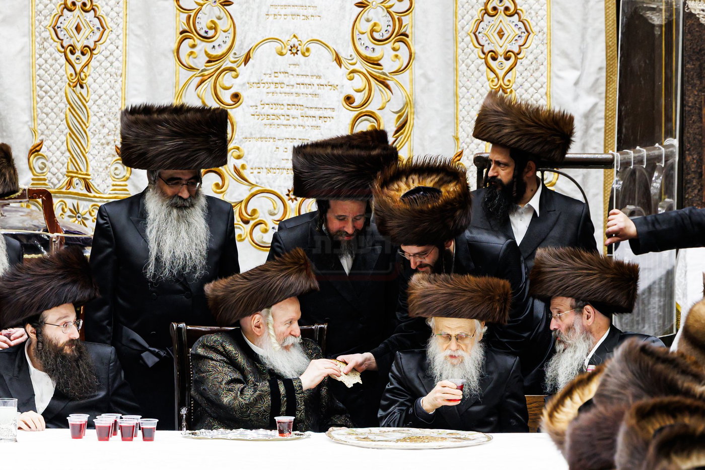 האדמו"ר מבאבוב בטיש חוה"מ פסח