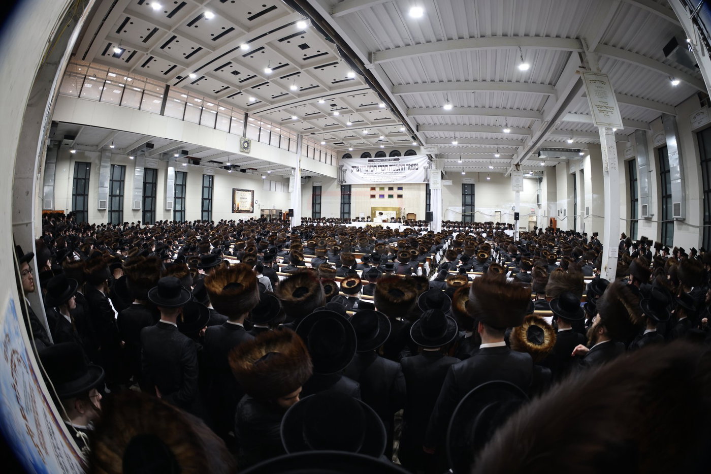 חג הפסח בחצה"ק סאטמר