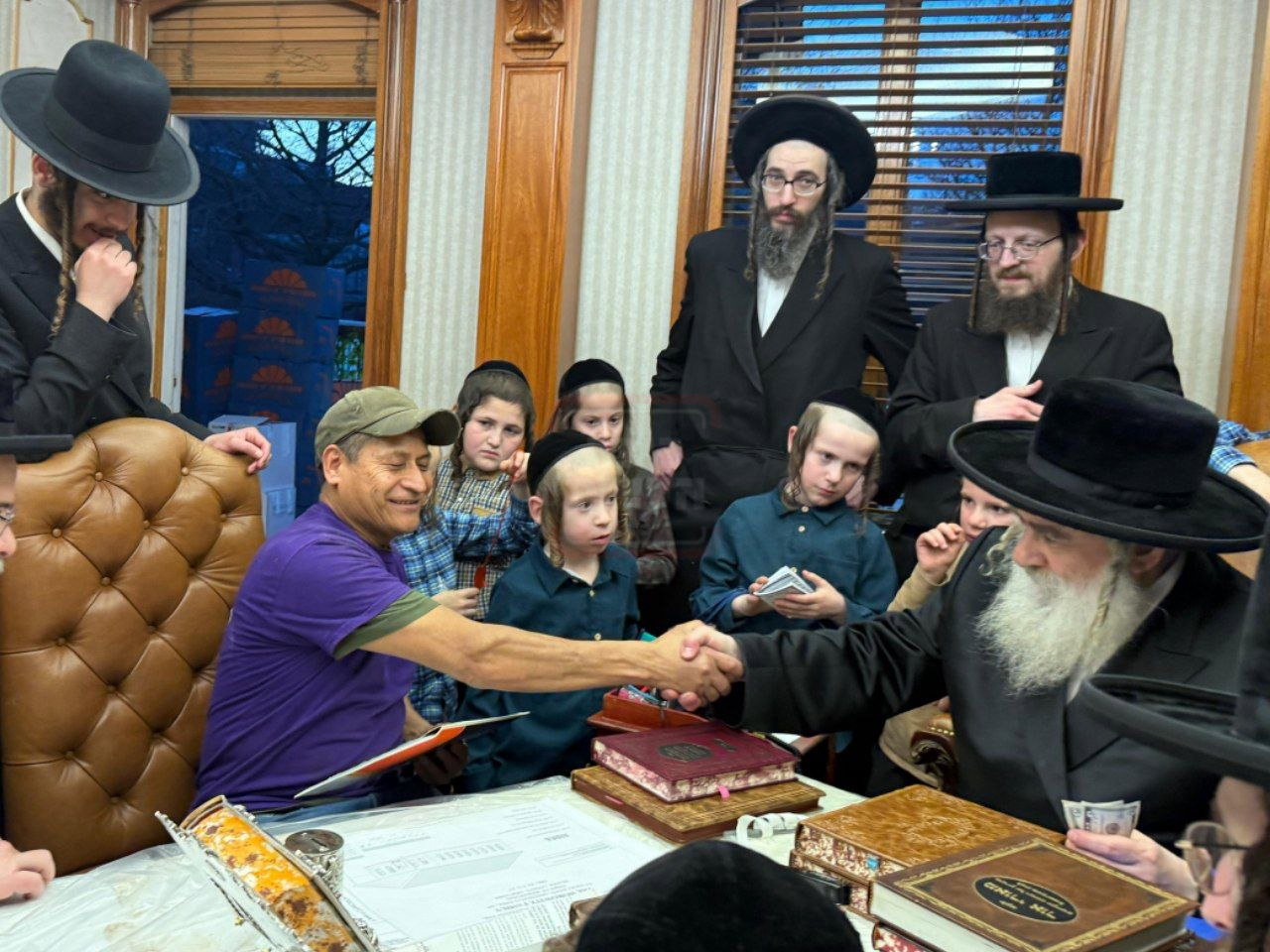 חג הפסח בחצה"ק קראלי