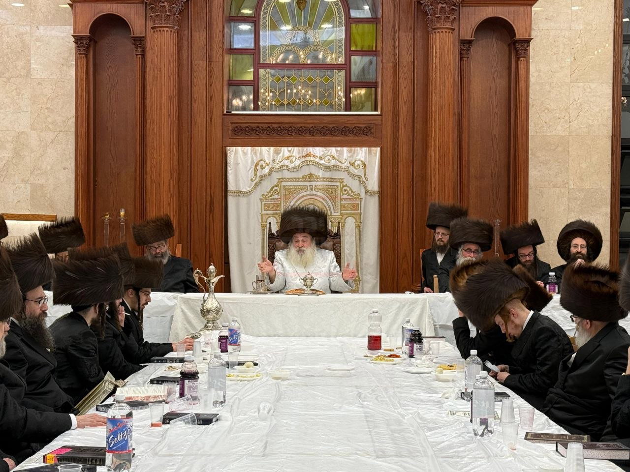 חג הפסח בחצה"ק קראלי