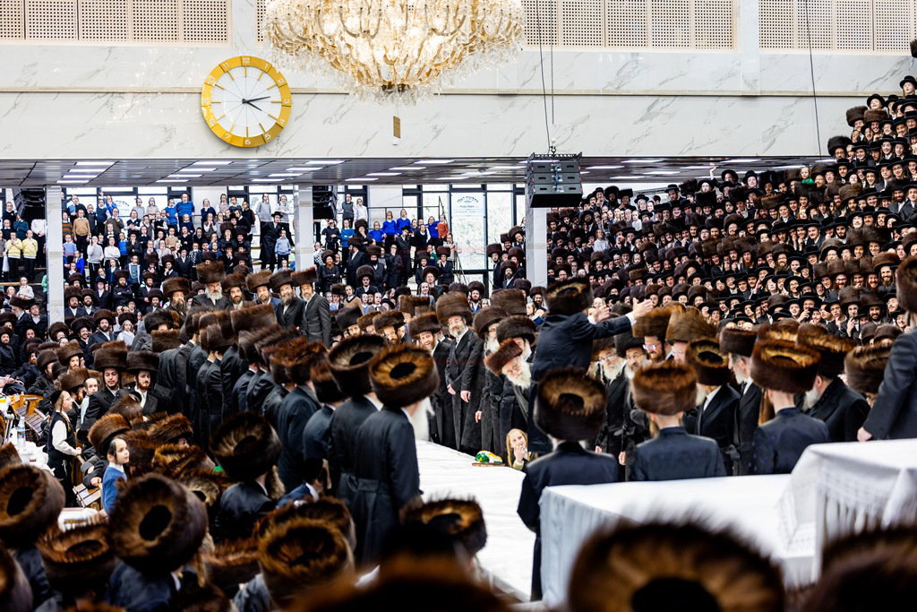 מעמד הפייסות ומסירת מתנות כהונה בסאטמר