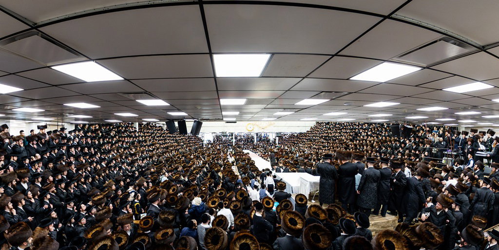 מעמד הפייסות ומסירת מתנות כהונה בסאטמר