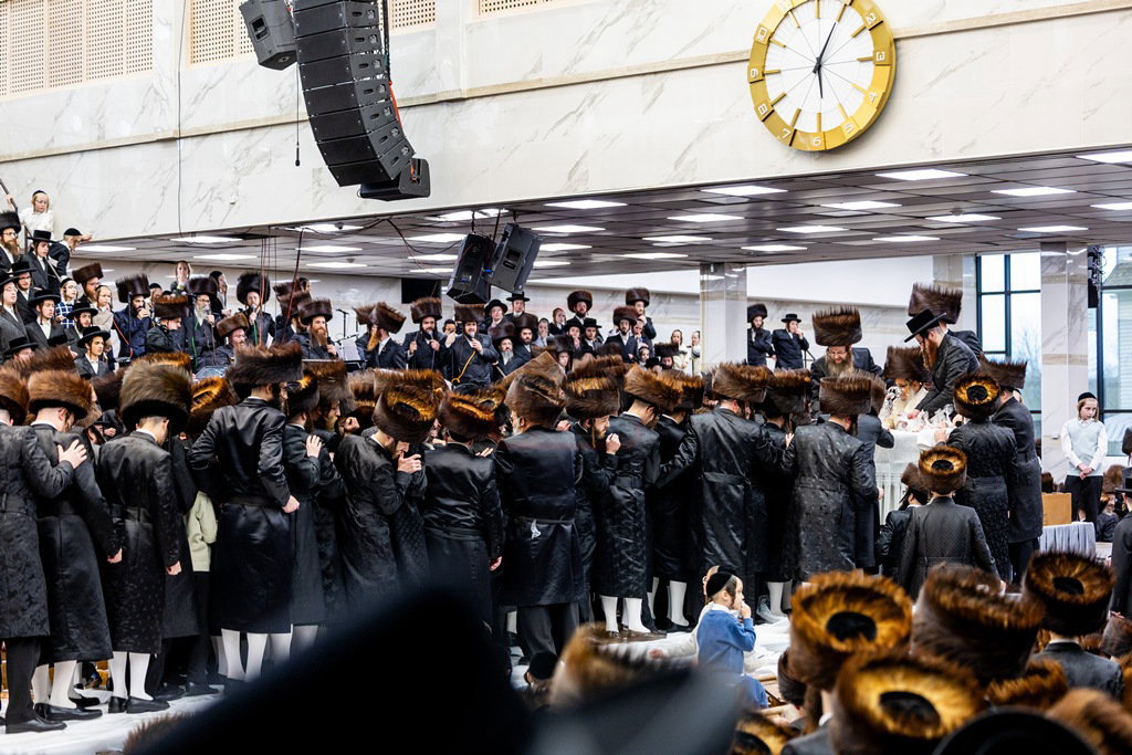 מעמד הפייסות ומסירת מתנות כהונה בסאטמר