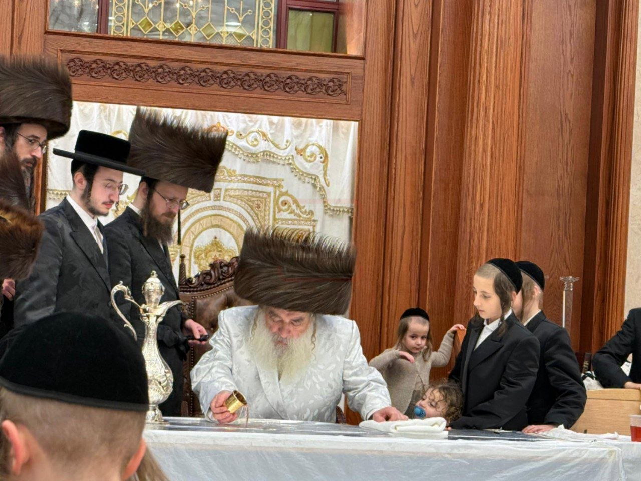 חג הפסח בחצה"ק קראלי