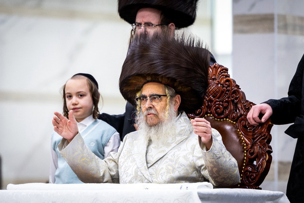 מעמד הפייסות ומסירת מתנות כהונה בסאטמר