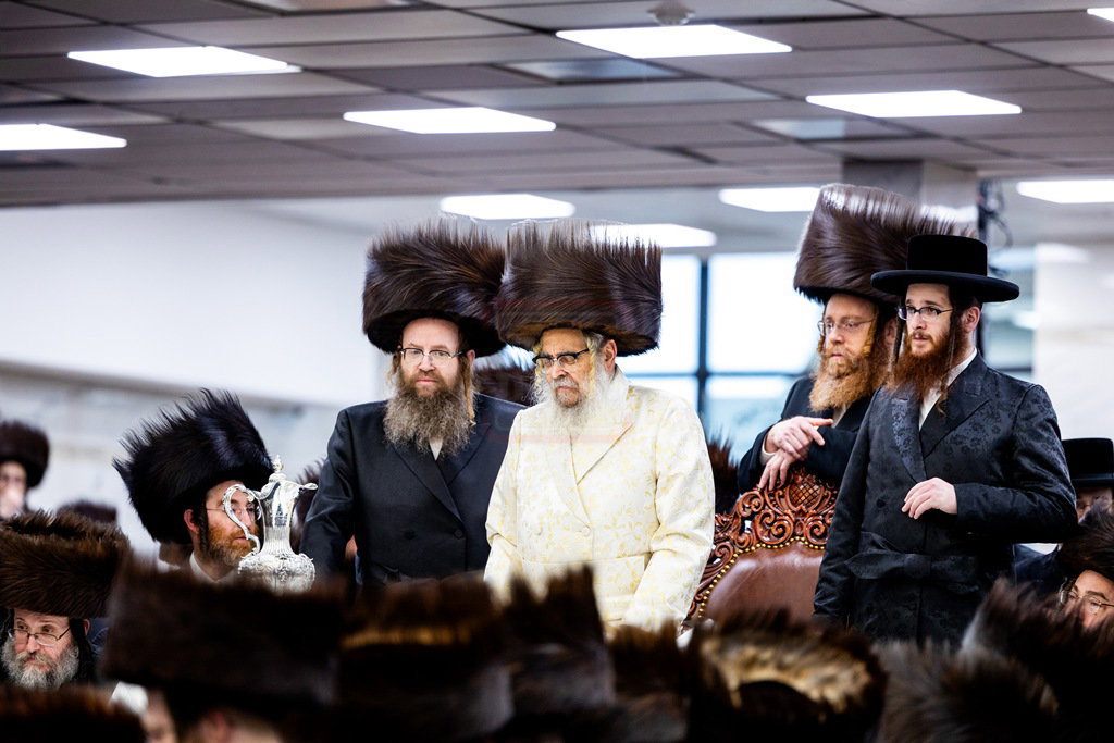 מעמד הפייסות ומסירת מתנות כהונה בסאטמר