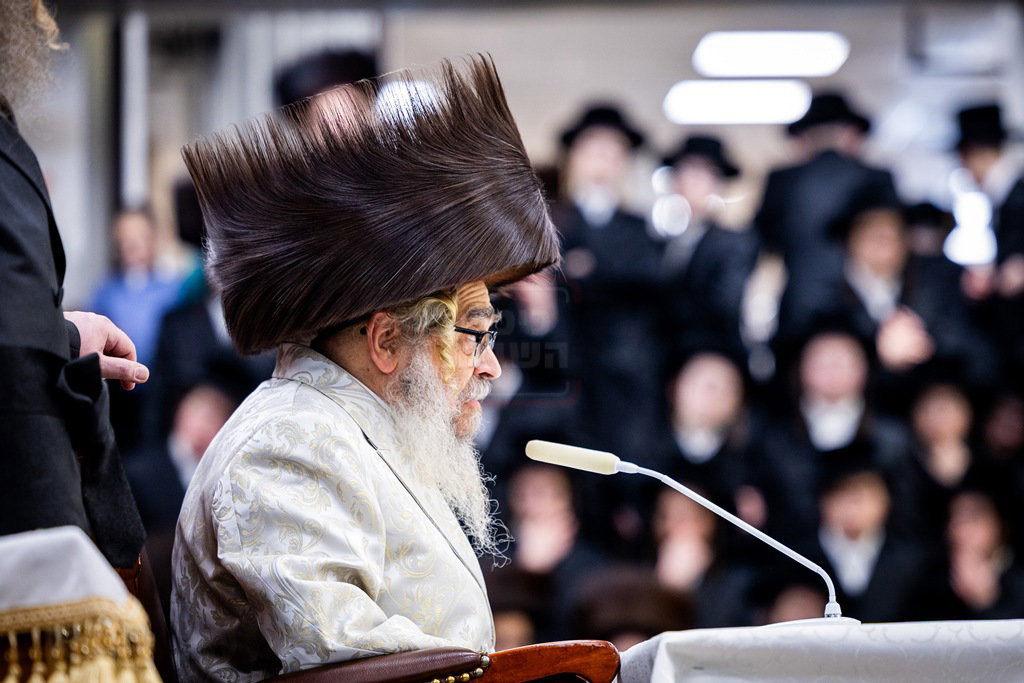 מעמד הפייסות ומסירת מתנות כהונה בסאטמר
