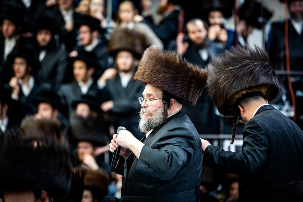 מעמד הפייסות ומסירת מתנות כהונה בסאטמר