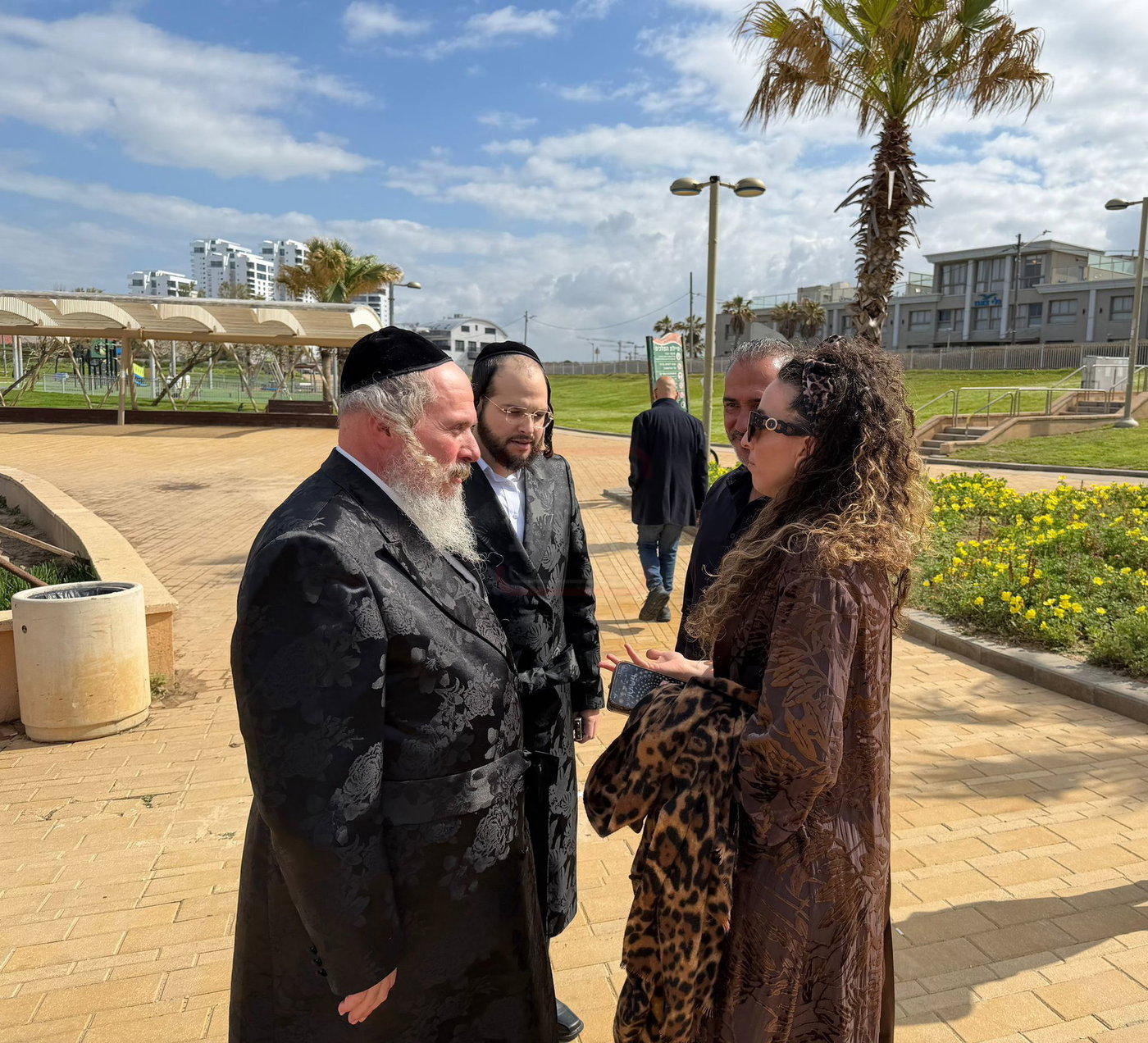 הח"כ שרכב על סוס | 'זופניק בכיכר' עם כל התמונות, הנייעס והחשיפות של השבוע