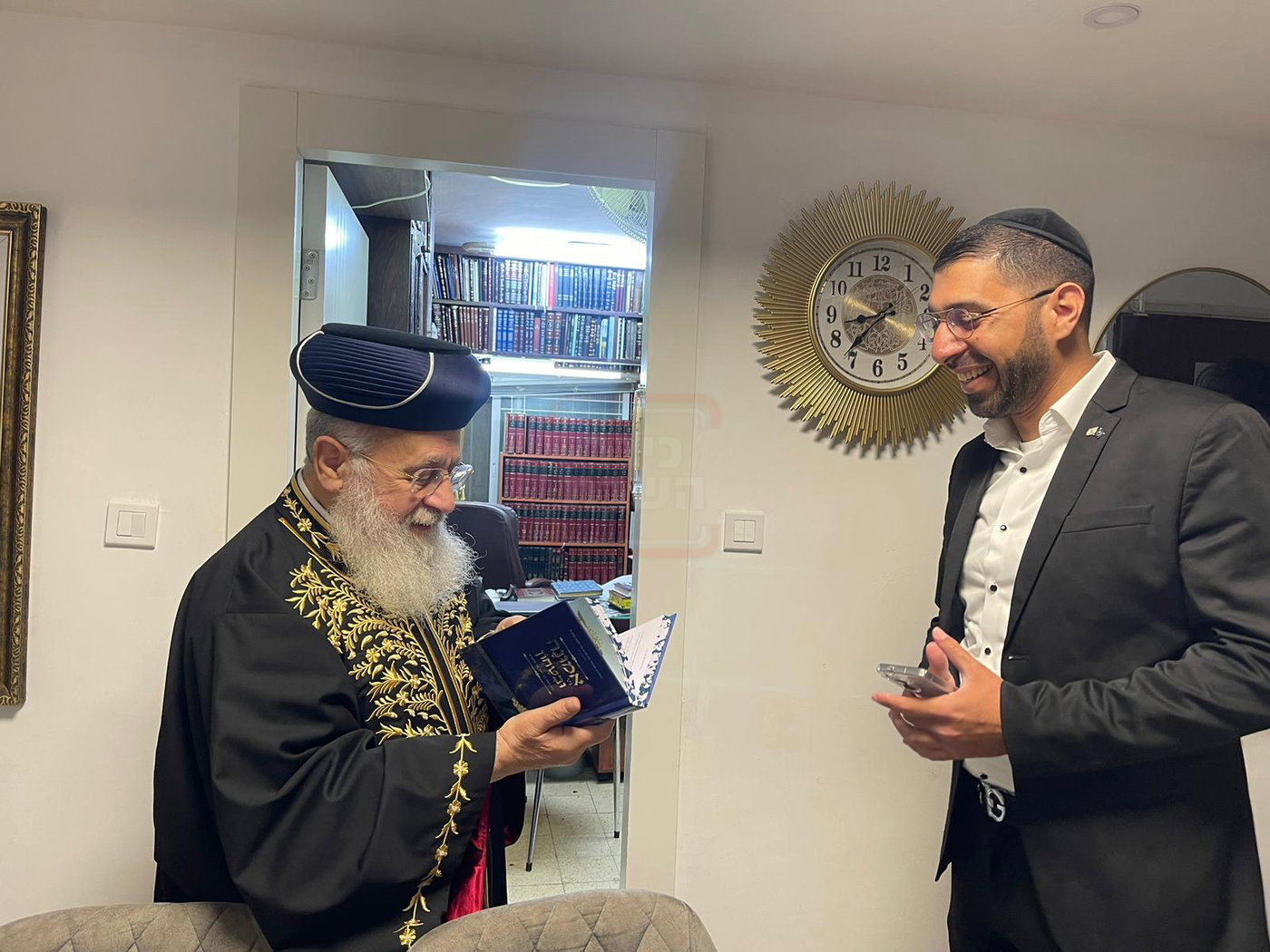 הח"כ שרכב על סוס | 'זופניק בכיכר' עם כל התמונות, הנייעס והחשיפות של השבוע