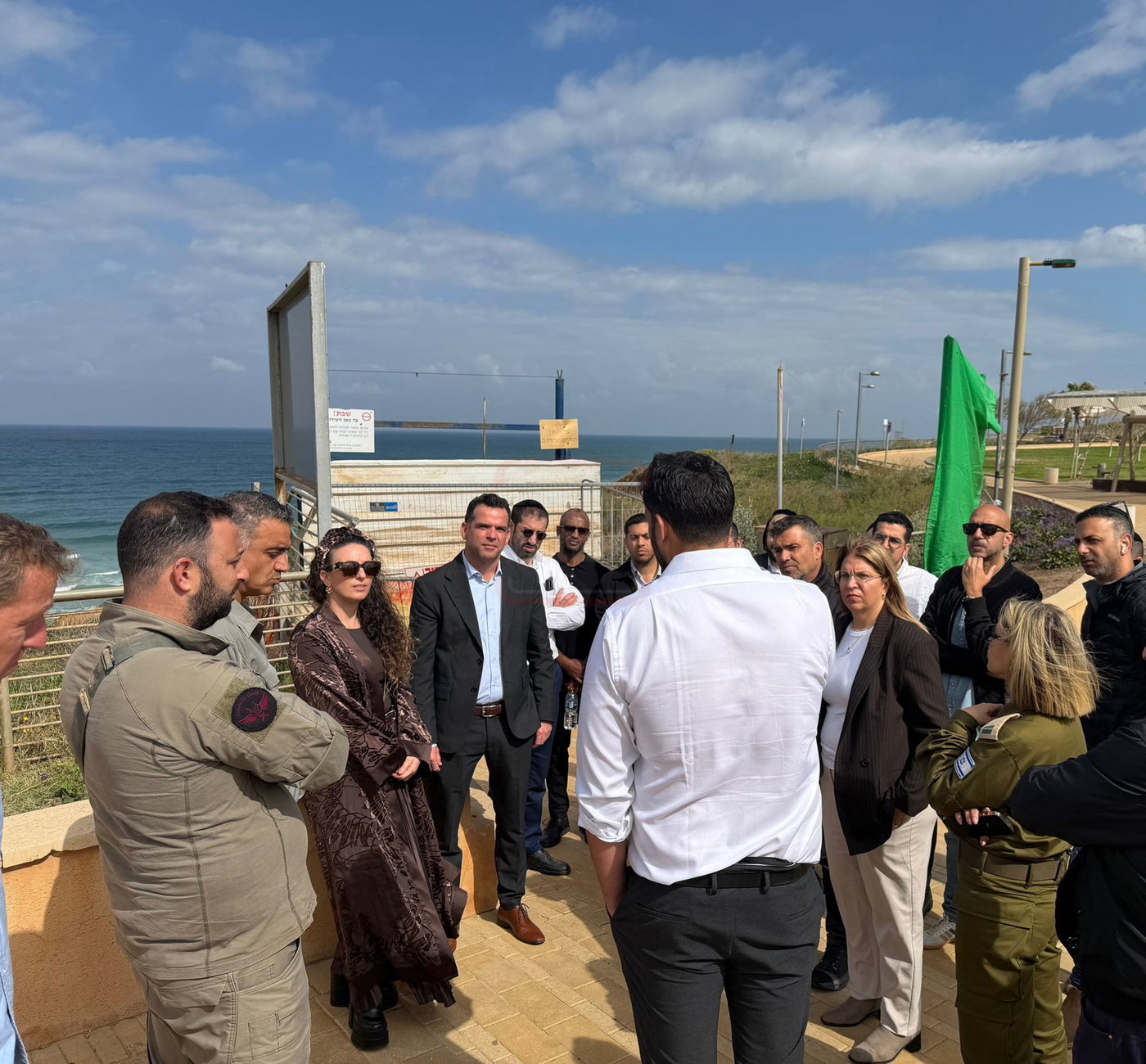 הח"כ שרכב על סוס | 'זופניק בכיכר' עם כל התמונות, הנייעס והחשיפות של השבוע