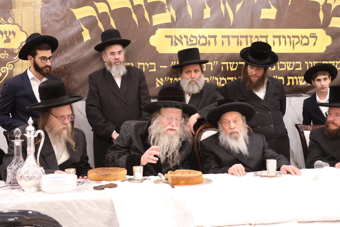 מעמד יציקת הבורות בקוזמיר 