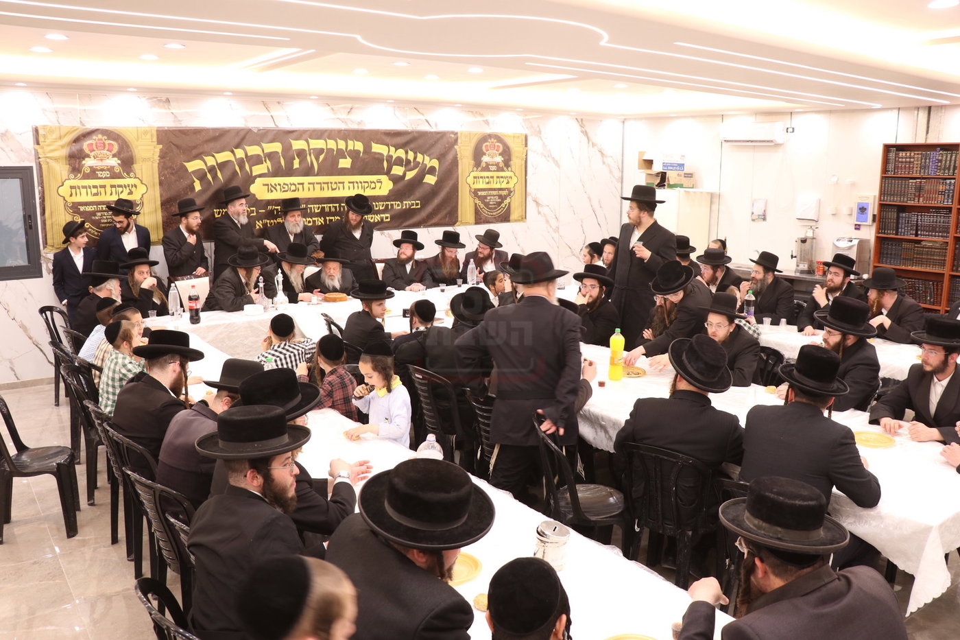 מעמד יציקת הבורות בקוזמיר 