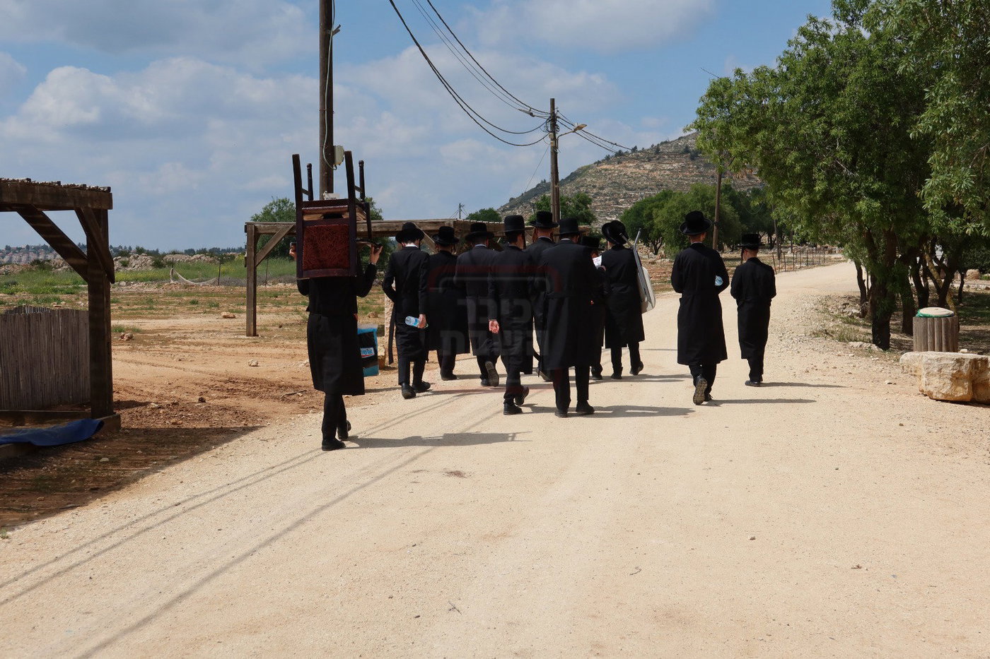 האדמו"ר מקאליב בסיור בשומרון