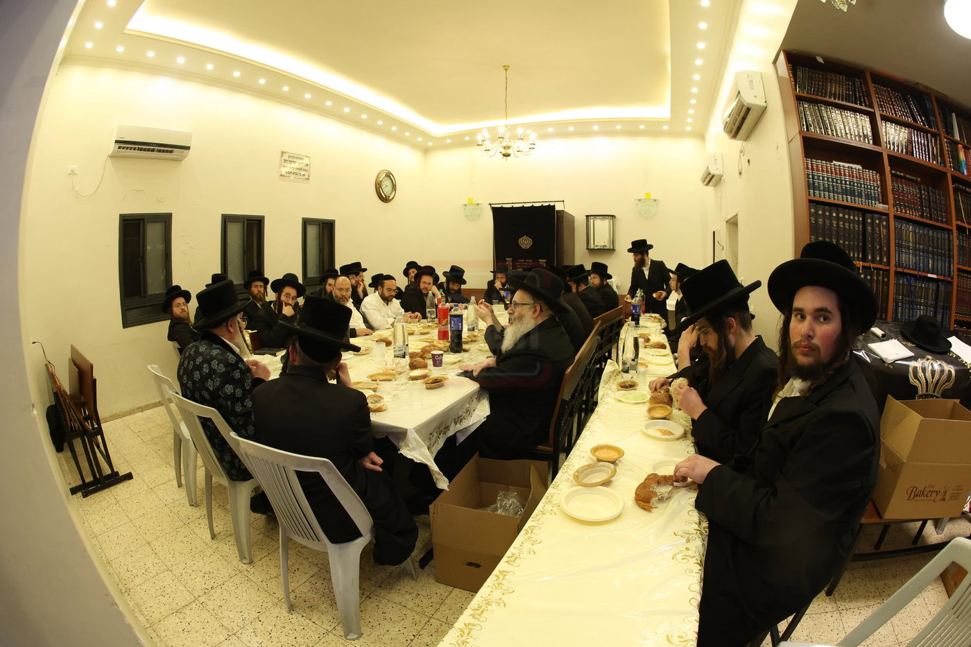 האדמו"ר מראזלא בהילולת הרה"ק מקרעסטיר