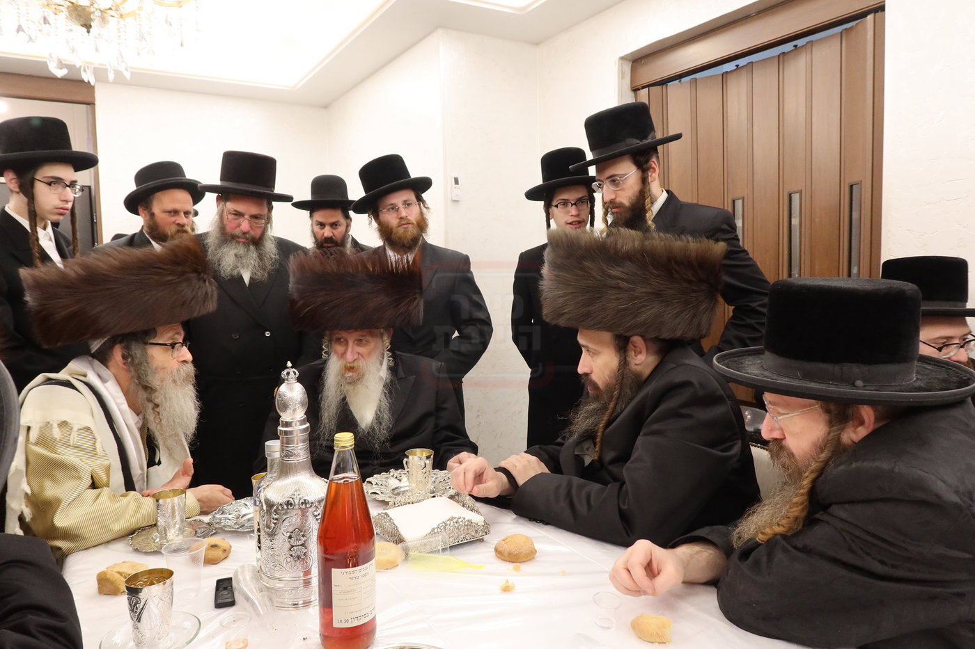 שמחת הברית לצאצאם של האדמו"ר מטשארנאביל ורבי נחמן בידרמן 