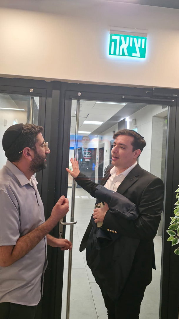 אילי ההון והנשיא באירוע סגור | 'זופניק בכיכר' עם כל התמונות, הנייעס והחשיפות של השבוע