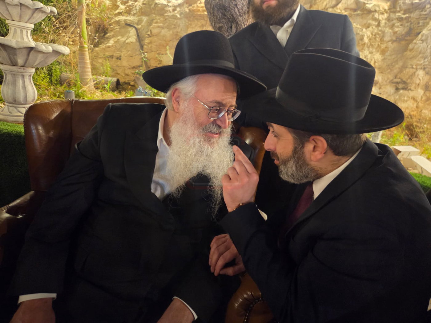 אילי ההון והנשיא באירוע סגור | 'זופניק בכיכר' עם כל התמונות, הנייעס והחשיפות של השבוע