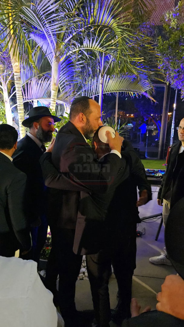 אילי ההון והנשיא באירוע סגור | 'זופניק בכיכר' עם כל התמונות, הנייעס והחשיפות של השבוע