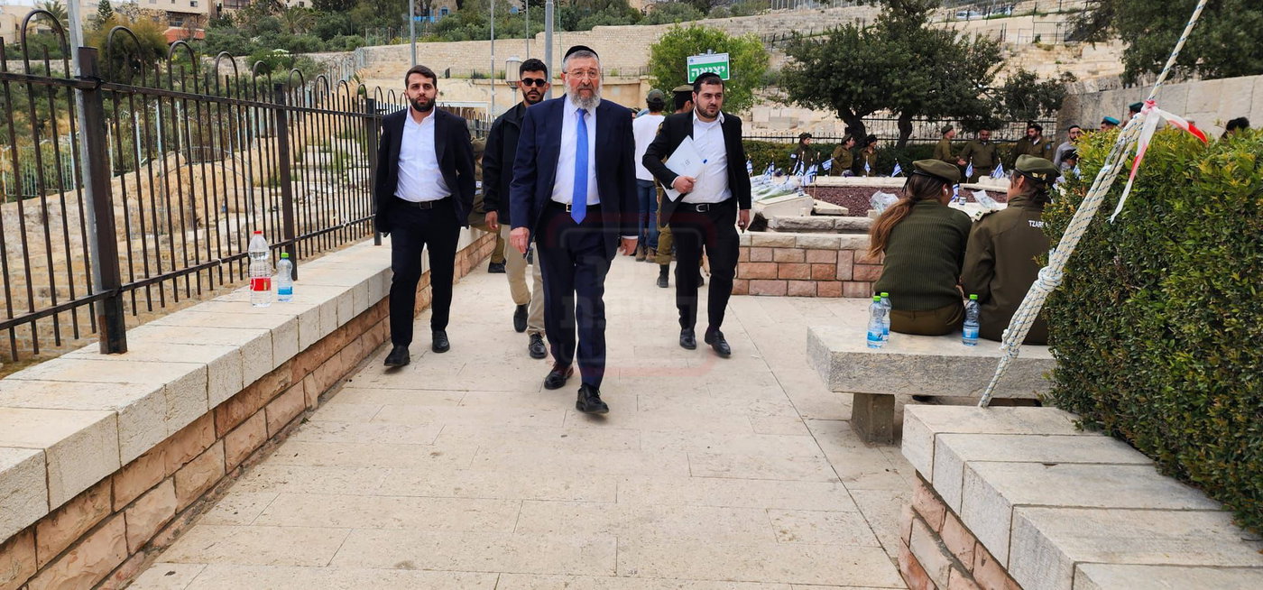 אילי ההון והנשיא באירוע סגור | 'זופניק בכיכר' עם כל התמונות, הנייעס והחשיפות של השבוע