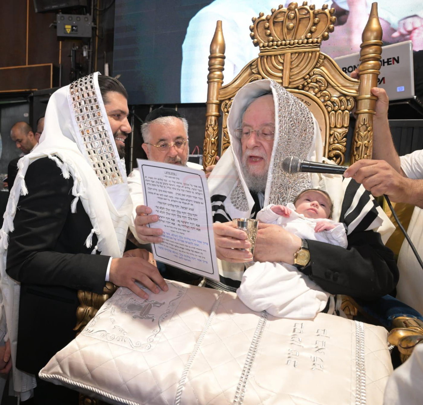 אילי ההון והנשיא באירוע סגור | 'זופניק בכיכר' עם כל התמונות, הנייעס והחשיפות של השבוע