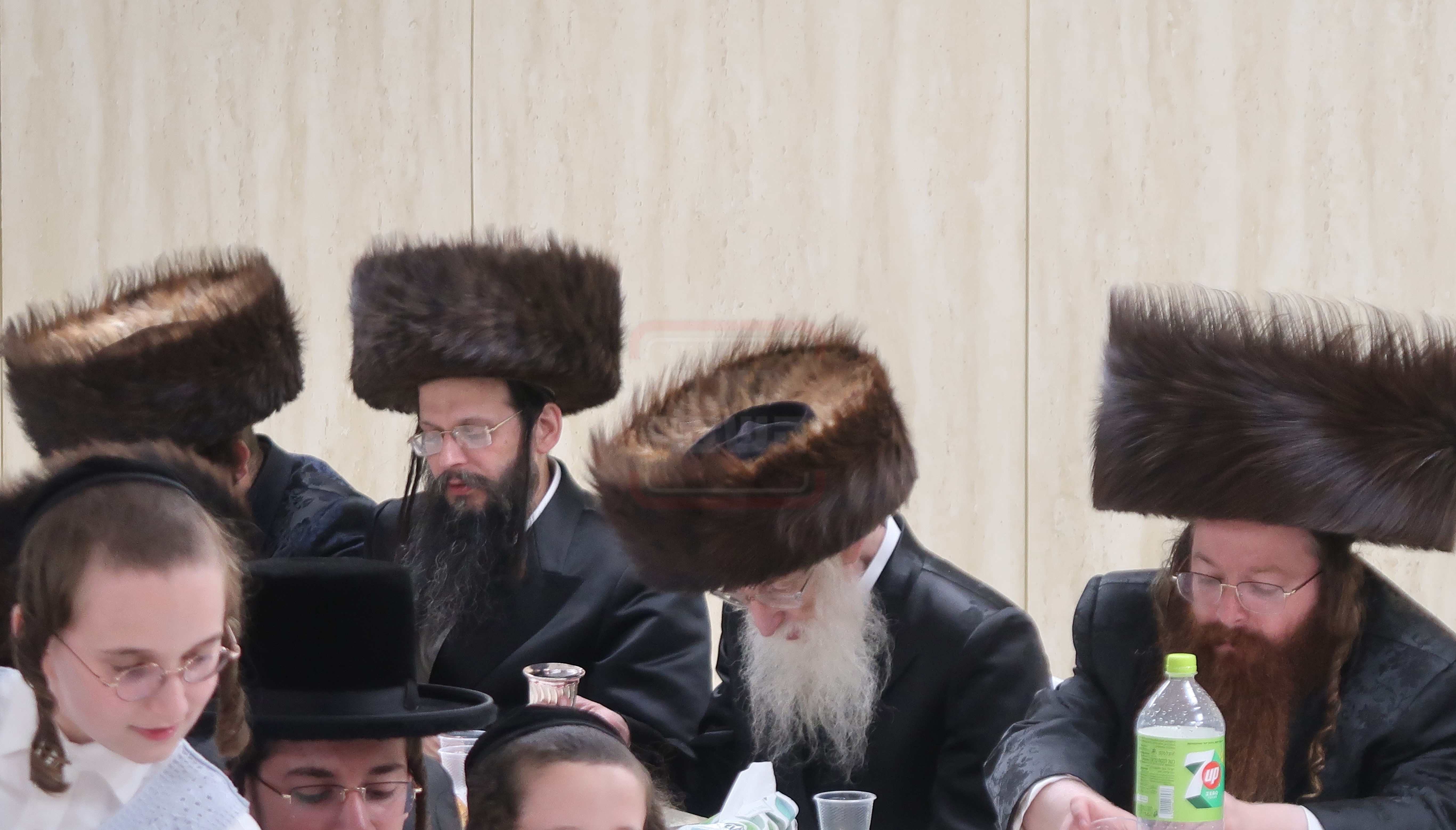 הגה"צ ר' יוסף נחמיה הירשלר במתחם הסופרים 