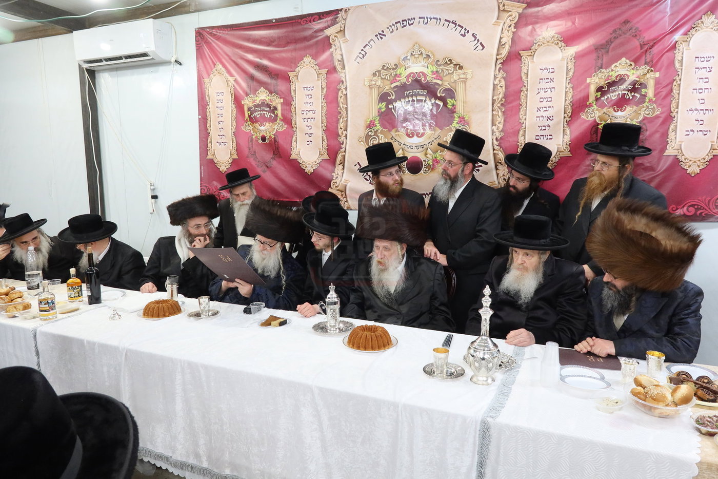 שמחת התנאים בחצרות טשארנאביל - משכנות הרועים - ראדושיץ בי"ש