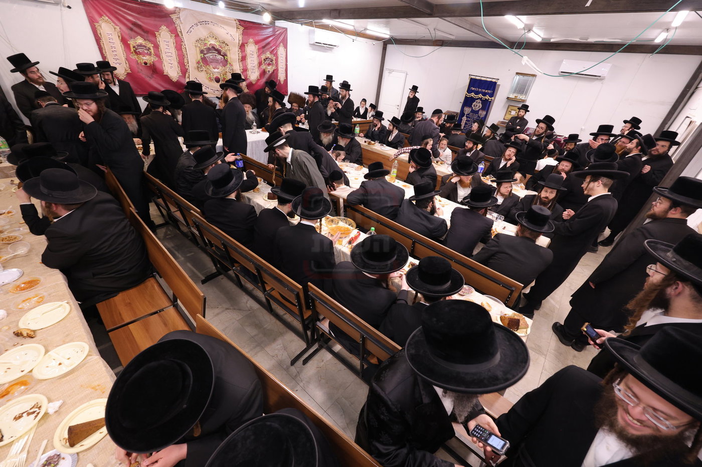 שמחת התנאים בחצרות טשארנאביל - משכנות הרועים - ראדושיץ בי"ש