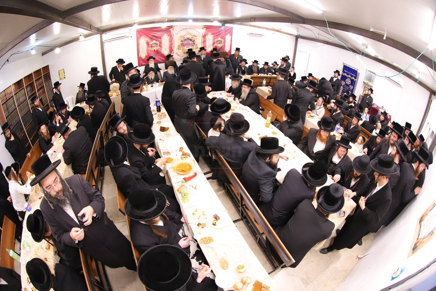 שמחת התנאים בחצרות טשארנאביל - משכנות הרועים - ראדושיץ בי"ש