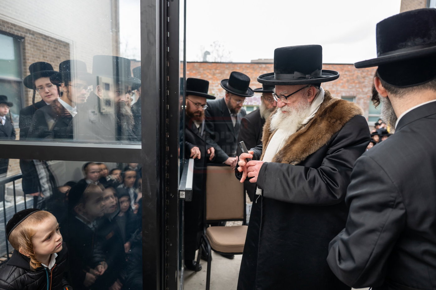 הרה"צ רבי אהרן מענדיל טווערסקי בביקור במונטריאול