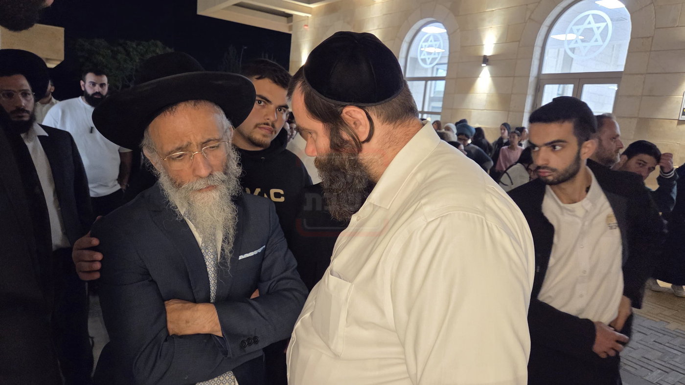 אלו האחראים על ההיתרים למירון | 'זופניק בכיכר' עם כל התמונות, הנייעס והחשיפות של השבוע