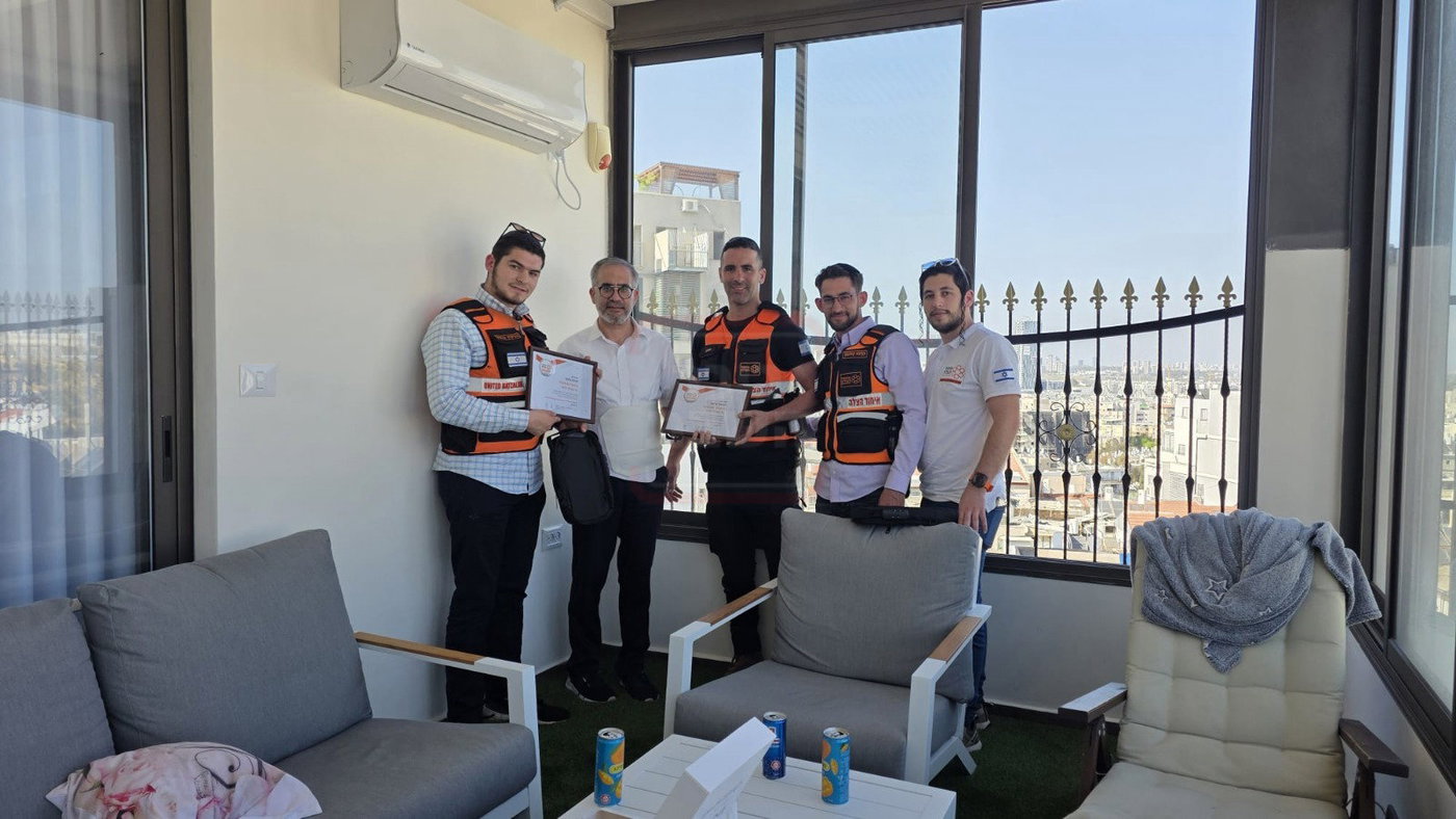 אלו האחראים על ההיתרים למירון | 'זופניק בכיכר' עם כל התמונות, הנייעס והחשיפות של השבוע