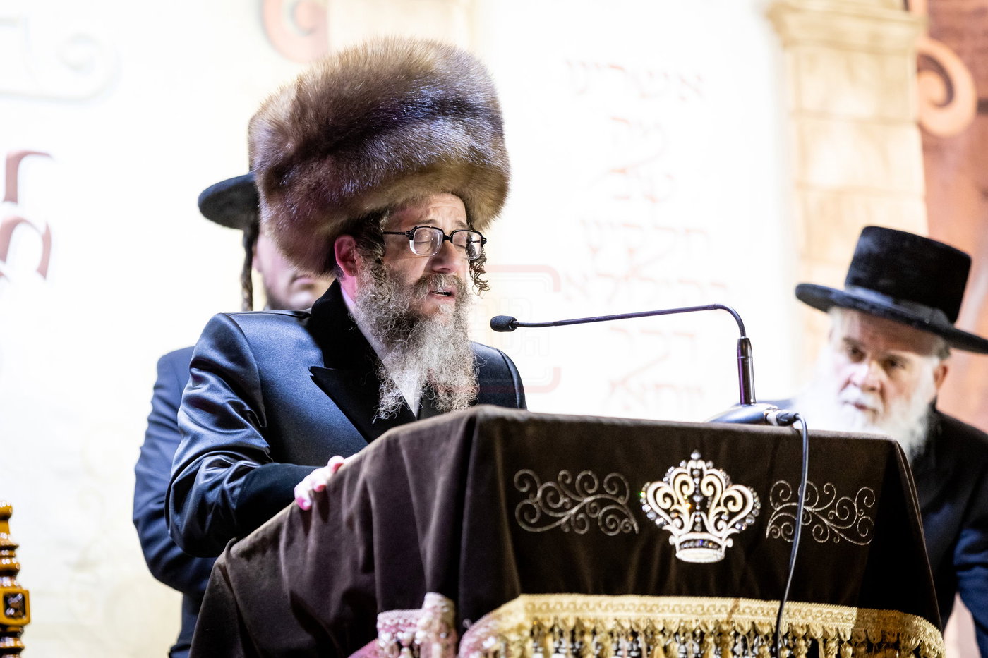מעמד ההדלקה בחצה"ק סקולען לייקווד