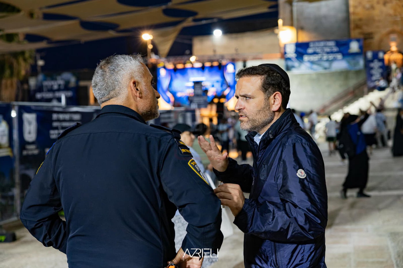 האדמו"ר ששתה גשם - מתוך הרכב | 'זופניק בכיכר' עם כל התמונות, הנייעס והחשיפות של השבוע