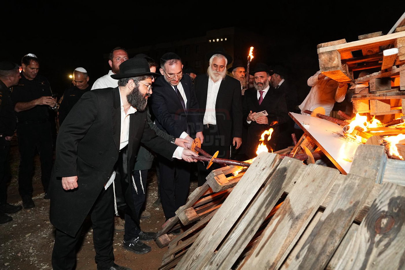 האדמו"ר ששתה גשם - מתוך הרכב | 'זופניק בכיכר' עם כל התמונות, הנייעס והחשיפות של השבוע