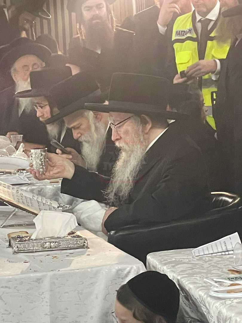 האדמו"ר מפשעווארסק בטיש ל"ג בעומר