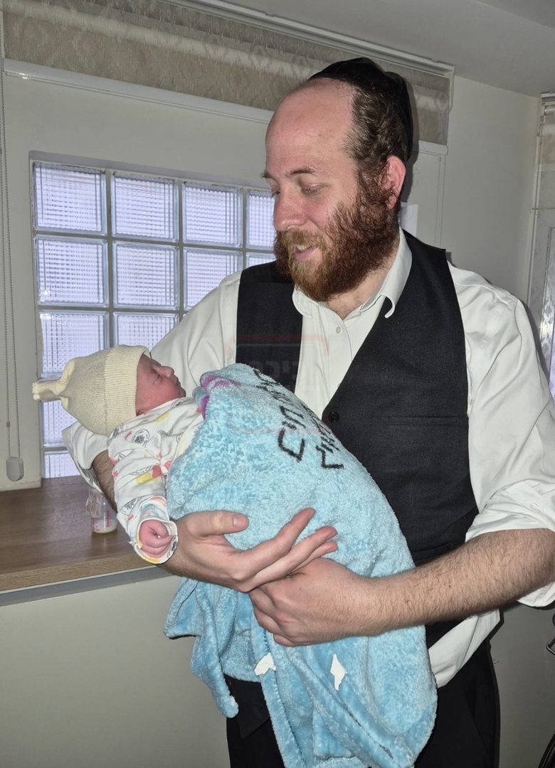 האדמו"ר ששתה גשם - מתוך הרכב | 'זופניק בכיכר' עם כל התמונות, הנייעס והחשיפות של השבוע