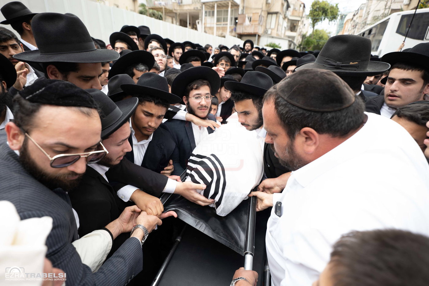 הלווית רבי רחמים מאזוז זצ"ל