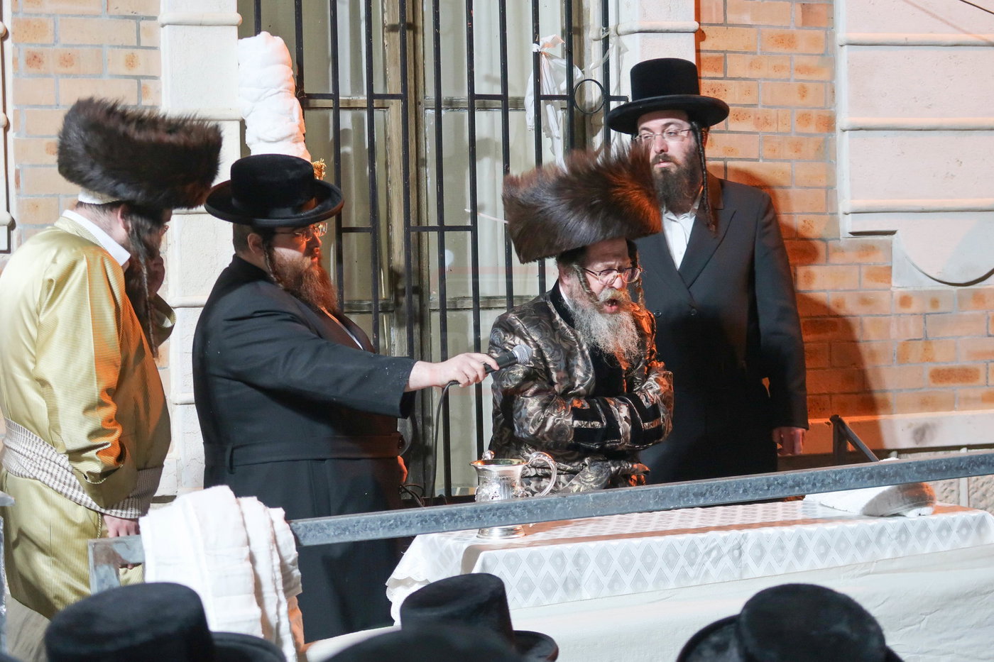 ל"ג בעומר בחצה"ק קרעטשניף סיגעט